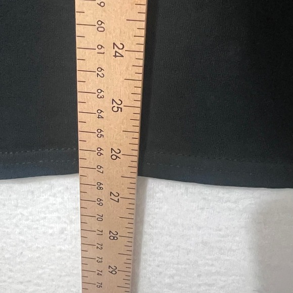 Embassy Sweets Amanda Skateboard Graphic Black T Shirt Sz L streetwear unisex - Picture 6 of 7